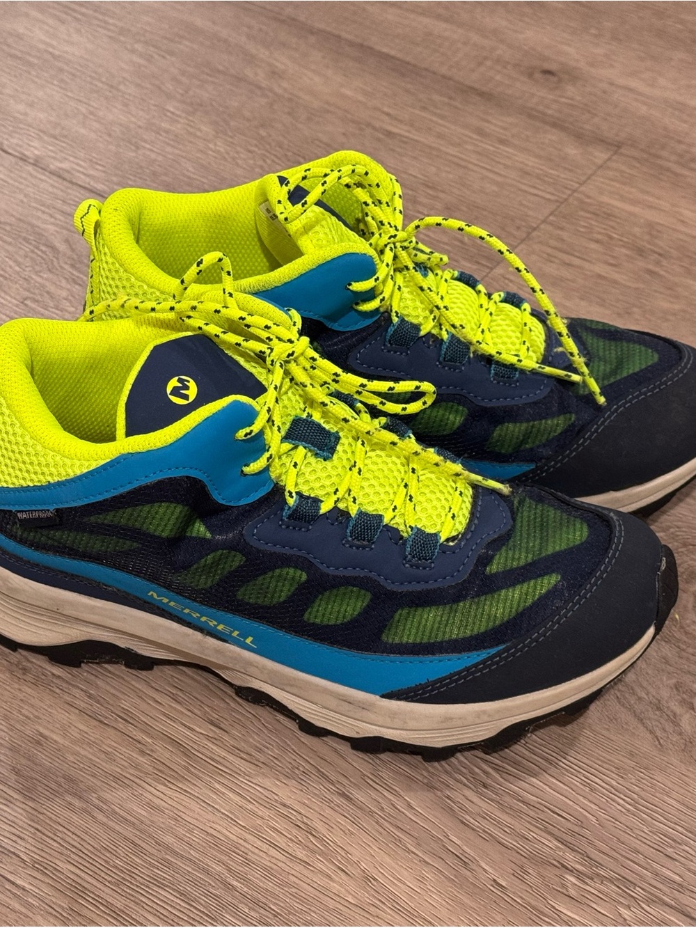 Merrell Kids Trail hiking sneakers